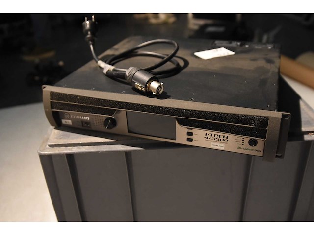 Crown - i tech 4 x 2500hd4 - amplifier - afbeelding 2 van  3