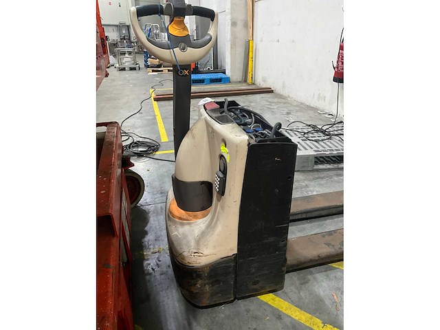 Crown elektrische palletwagen - afbeelding 7 van  9