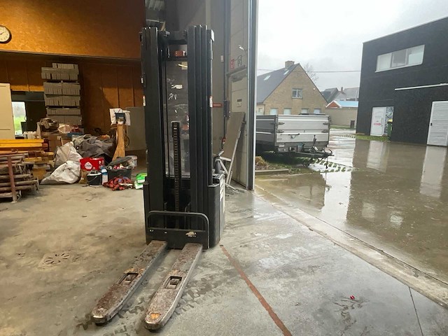 Crown equipment we 2300 series - stapelaar - afbeelding 2 van  9