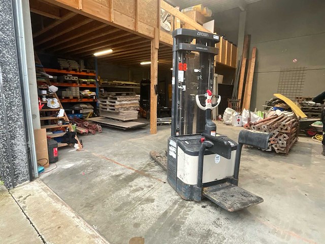 Crown equipment we 2300 series - stapelaar - afbeelding 3 van  9