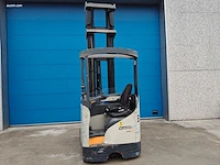 Crown esr 5260-16 opt3 reachtruck nn - afbeelding 13 van  25
