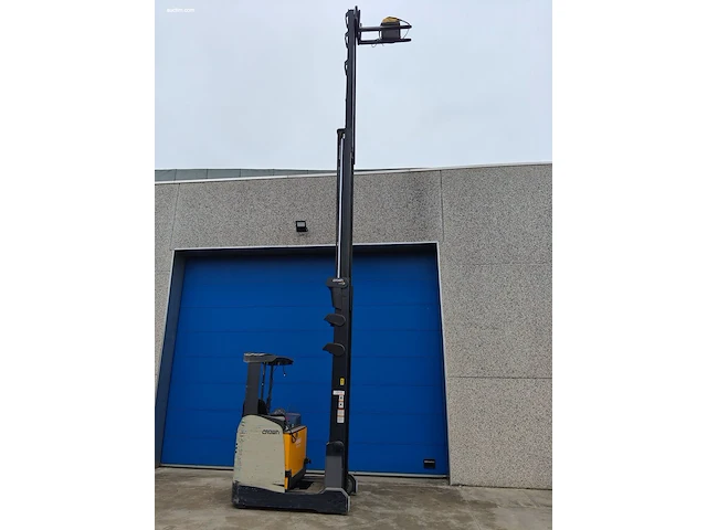 Crown esr 5260-16 opt3 reachtruck nn - afbeelding 15 van  25