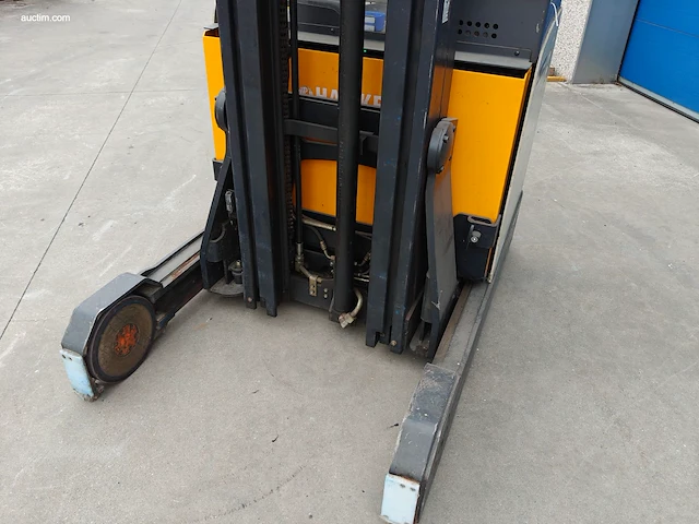 Crown esr 5260-16 opt3 reachtruck nn - afbeelding 5 van  22