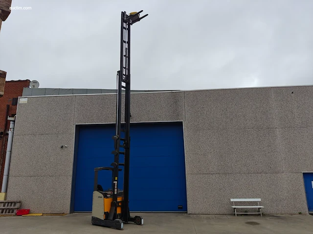 Crown esr 5260-16 opt3 reachtruck nn - afbeelding 1 van  22