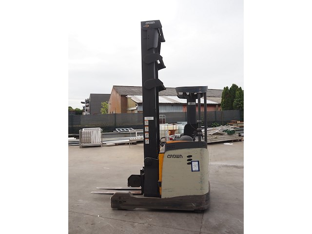 Crown gabelstapler gmbh & co. kg - afbeelding 1 van  17