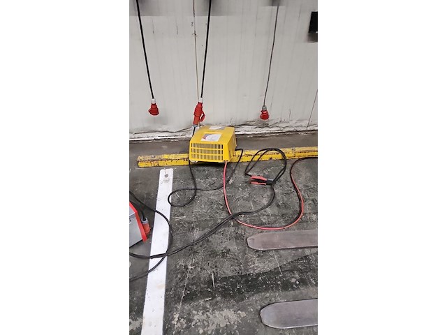 Crown reachtruck - afbeelding 4 van  7