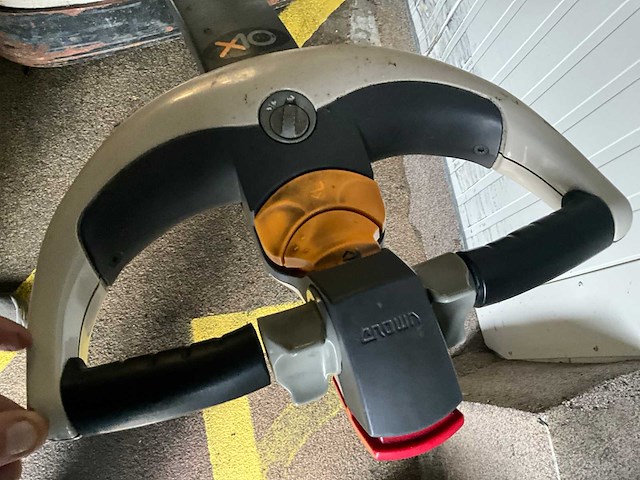 Crown wp-3010-1.6 elektrische palletwagen (2x) - afbeelding 13 van  15