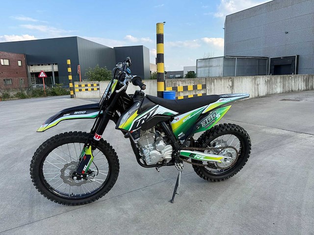 Crz - 300 s - crossmotor - motorfiets - afbeelding 1 van  19