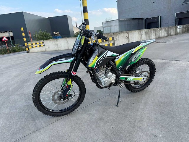 Crz - 300 s - crossmotor - motorfiets - afbeelding 13 van  19