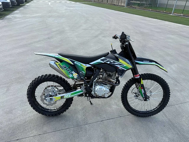 Crz - 300 s - crossmotor - motorfiets - afbeelding 2 van  19