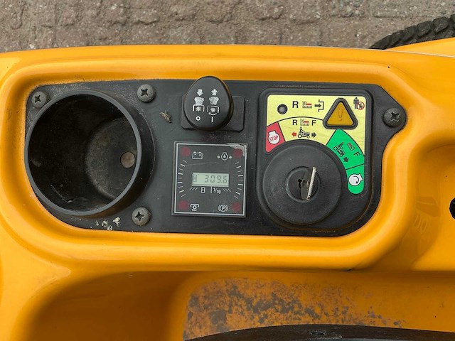 Cub cadet fmz 48 zero turn zitmaaier - afbeelding 4 van  18