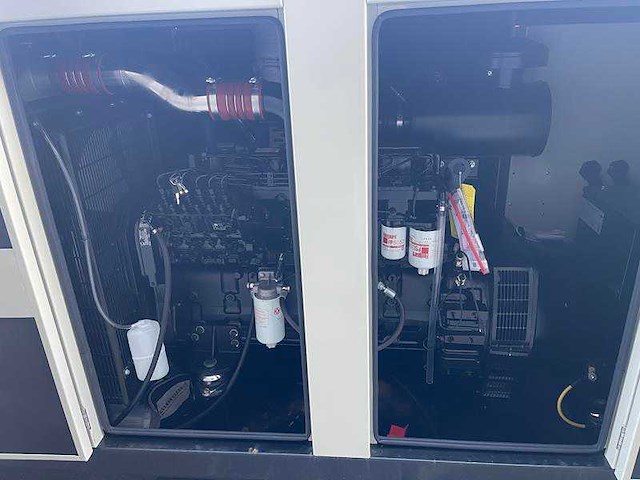 Cummins - 220 kva - stroomgenerator - ongebruikt - afbeelding 3 van  8