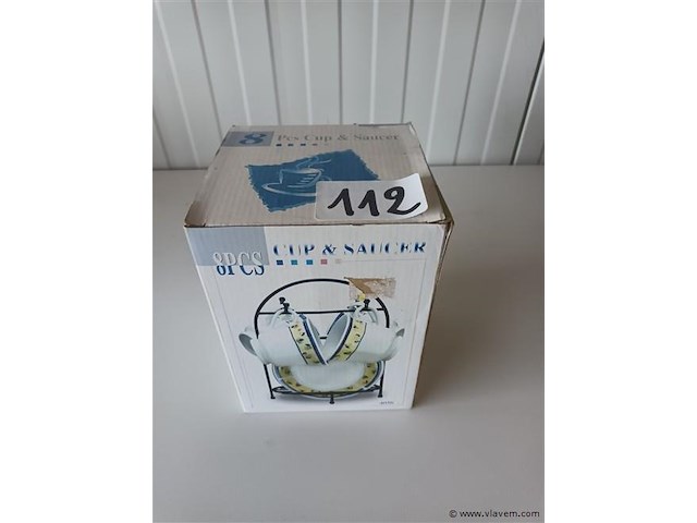 Cup en saucer - afbeelding 1 van  3