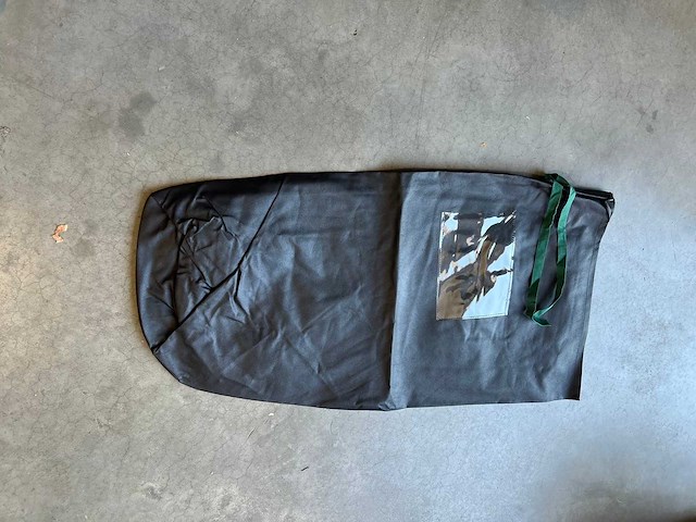 Curtain bag green - various staging (150x) - afbeelding 3 van  3