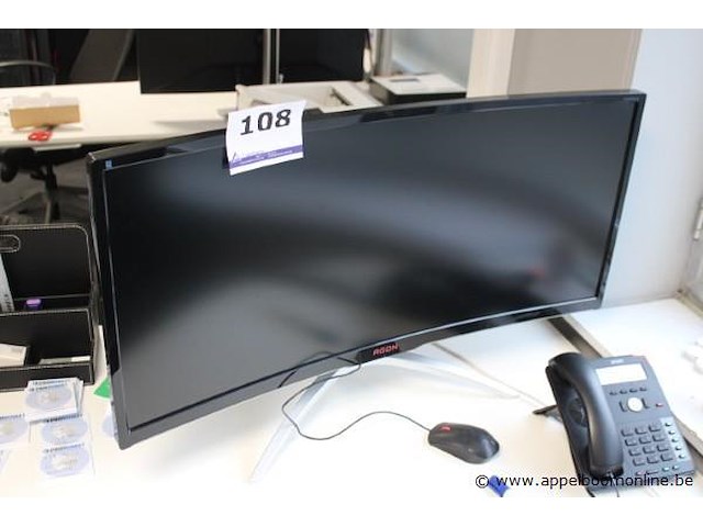Curved monitor aoc - afbeelding 1 van  3