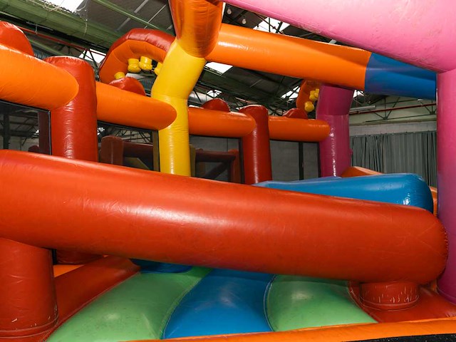 Custom desgn - bouncezilla - turn 2 - obstacle course & bouncy castle - afbeelding 2 van  5