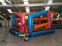 Custom design - bouncezilla - turn 3 - obstacle course & bouncy castle - afbeelding 2 van  3