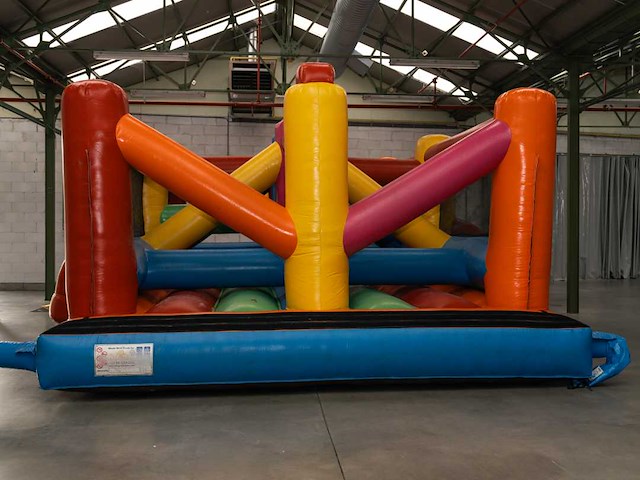 Custom design - bouncezilla run part 2 - obstacle course & bouncy castle - afbeelding 2 van  4