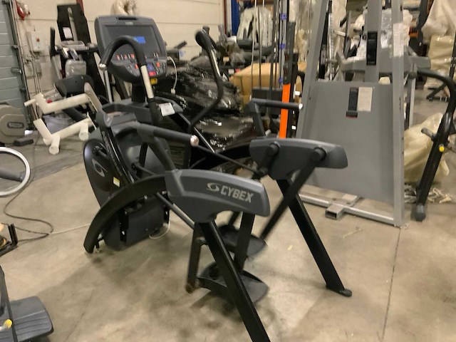 Cybex 770 at arc trainer crosstrainer - afbeelding 7 van  8