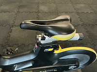 Cybex indoor cycle met scherm spinningbike - afbeelding 5 van  23