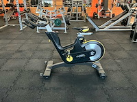 Cybex indoor cycle met scherm spinningbike - afbeelding 12 van  23