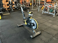 Cybex indoor cycle met scherm spinningbike - afbeelding 17 van  23