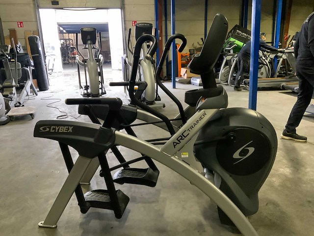 Cybex t770 arc trainer crosstrainer - afbeelding 4 van  6