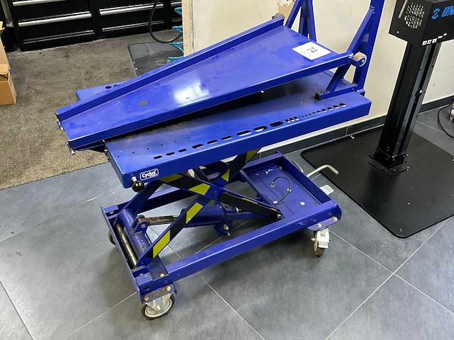 Cyclus verrijdbare fietsen hefbrug - afbeelding 1 van  3