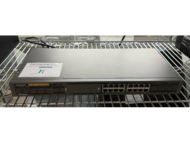 D-link ethernet switch - afbeelding 1 van  2