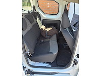 Dacia - 06-2018 - doker - personenauto - afbeelding 2 van  2