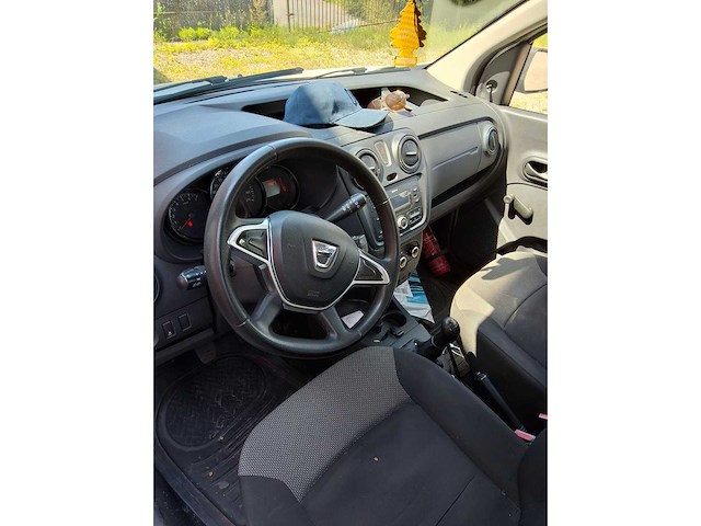 Dacia - 06-2018 - doker - personenauto - afbeelding 3 van  10