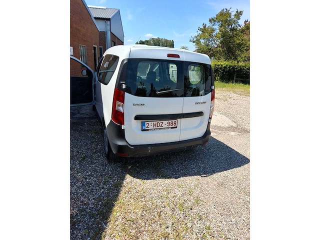 Dacia - 06-2018 - doker - personenauto - afbeelding 10 van  10
