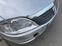 Dacia - 2011 - logan - personenauto - afbeelding 5 van  25