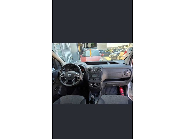 Dacia - 2018 - dokker - car - afbeelding 2 van  3