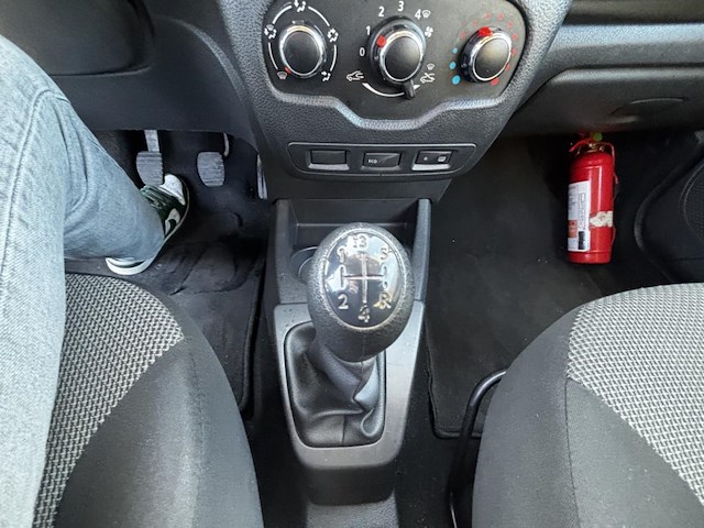 Dacia dokker 1.6i liberty, 2016 - afbeelding 6 van  33