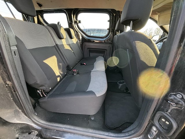 Dacia dokker 1.6i liberty, 2016 - afbeelding 15 van  33