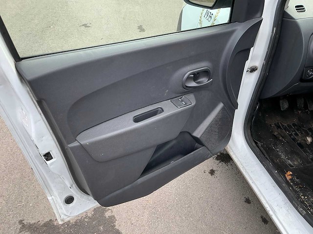 Dacia dokker bedrijfswagen - afbeelding 7 van  29