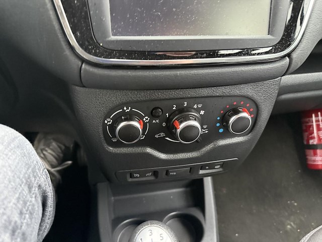 Dacia dokker stepway 1.6i sce stepway sl rainbow (eu6.2), 2019 - afbeelding 2 van  32