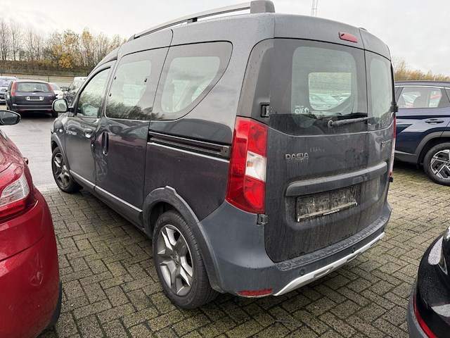 Dacia dokker stepway 1.6i sce stepway sl rainbow (eu6.2), 2019 - afbeelding 28 van  32