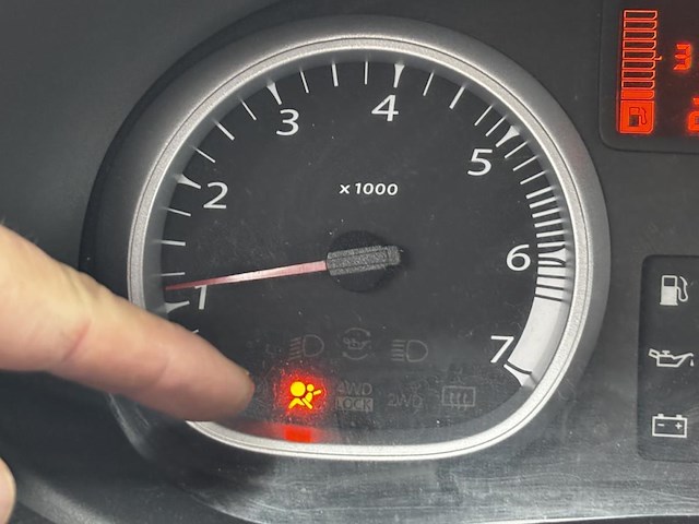 Dacia duster 1.5 dci 4x2 laureate fap, 2010 - afbeelding 2 van  35