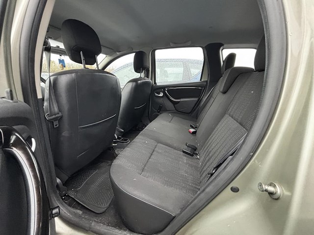 Dacia duster 1.5 dci 4x2 laureate fap, 2010 - afbeelding 9 van  35