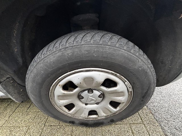 Dacia duster 1.5 dci 4x2 laureate fap, 2010 - afbeelding 16 van  35