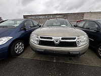 Dacia duster 1.5 dci 4x2 laureate fap, 2010 - afbeelding 12 van  35