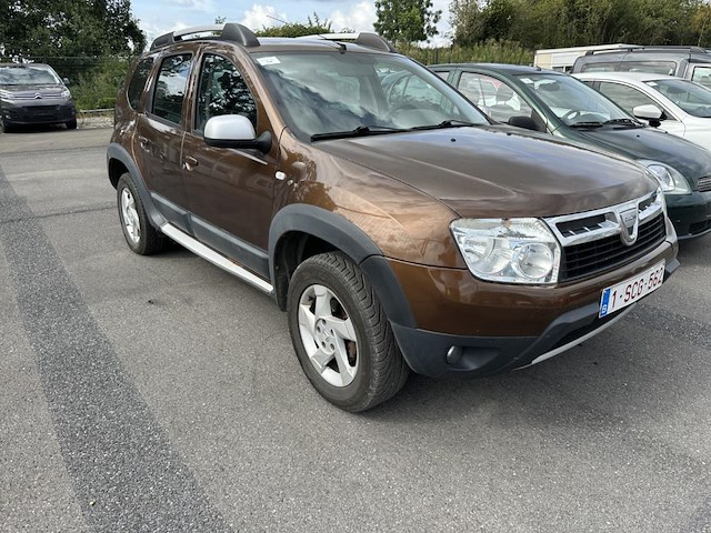 Dacia duster 1.5 dci 4x2 laureate,2010 - afbeelding 23 van  30