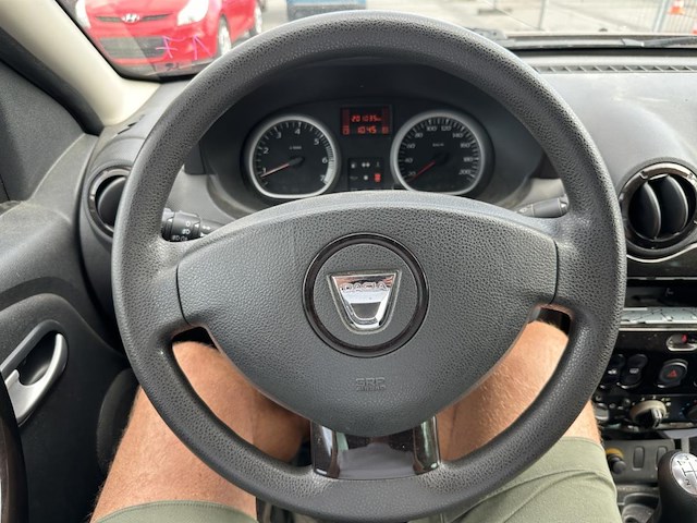 Dacia duster 1.5 dci 4x2 laureate,2010 - afbeelding 30 van  30