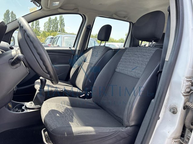 Dacia duster 1.6i 4x2, 2011 - afbeelding 24 van  24