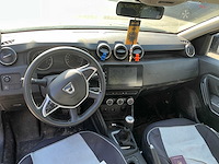 Dacia duster personenauto - afbeelding 4 van  15