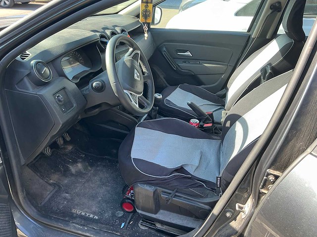 Dacia duster personenauto - afbeelding 5 van  15