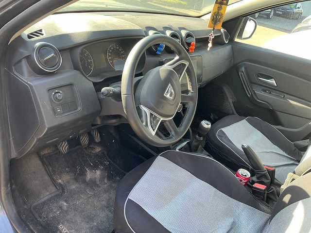 Dacia duster personenauto - afbeelding 6 van  15