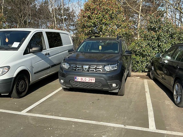 Dacia duster personenauto - afbeelding 10 van  15